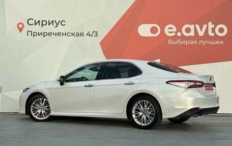 Toyota Camry, 2020 год, 3 830 000 рублей, 4 фотография