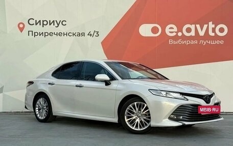 Toyota Camry, 2020 год, 3 830 000 рублей, 3 фотография