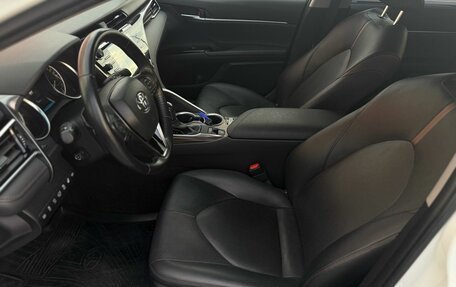 Toyota Camry, 2020 год, 3 830 000 рублей, 14 фотография