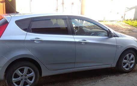 Hyundai Solaris II рестайлинг, 2012 год, 730 000 рублей, 4 фотография