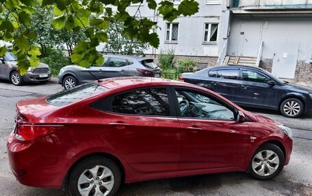 Hyundai Solaris II рестайлинг, 2015 год, 1 100 000 рублей, 5 фотография