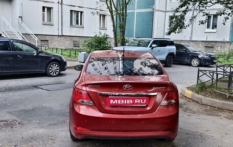 Hyundai Solaris II рестайлинг, 2015 год, 1 100 000 рублей, 3 фотография