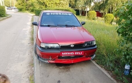 Nissan Primera II рестайлинг, 1993 год, 199 000 рублей, 2 фотография