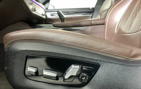 BMW 7 серия, 2018 год, 3 995 000 рублей, 16 фотография