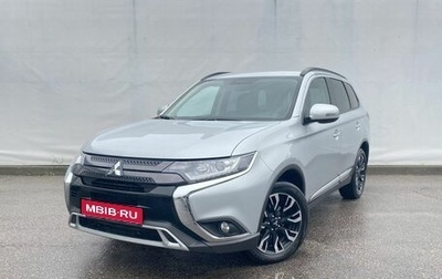 Mitsubishi Outlander III рестайлинг 3, 2022 год, 2 650 000 рублей, 1 фотография