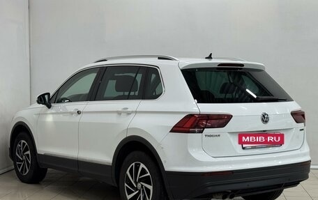 Volkswagen Tiguan II, 2018 год, 2 889 000 рублей, 4 фотография