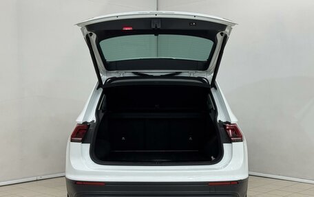 Volkswagen Tiguan II, 2018 год, 2 889 000 рублей, 6 фотография