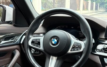 BMW 5 серия, 2021 год, 3 500 000 рублей, 16 фотография