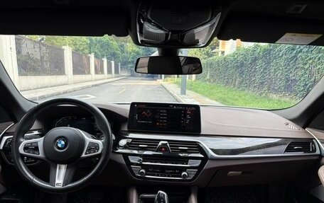 BMW 5 серия, 2021 год, 3 500 000 рублей, 14 фотография