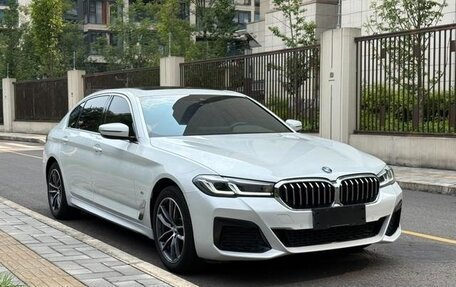 BMW 5 серия, 2021 год, 3 500 000 рублей, 3 фотография