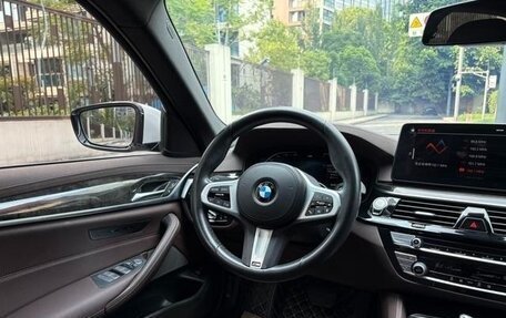 BMW 5 серия, 2021 год, 3 500 000 рублей, 15 фотография