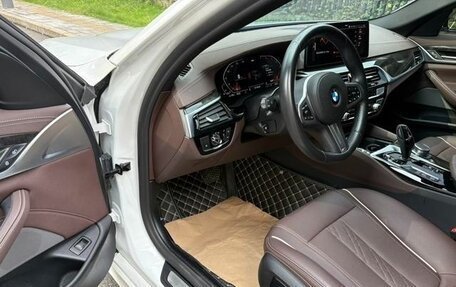 BMW 5 серия, 2021 год, 3 500 000 рублей, 10 фотография