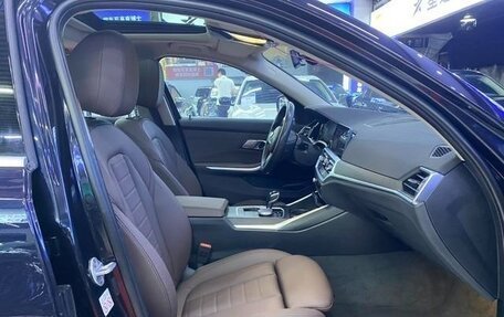 BMW 3 серия, 2021 год, 2 800 000 рублей, 10 фотография