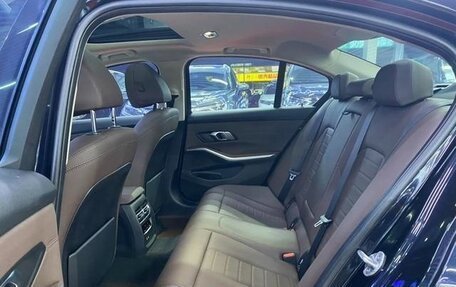 BMW 3 серия, 2021 год, 2 800 000 рублей, 11 фотография