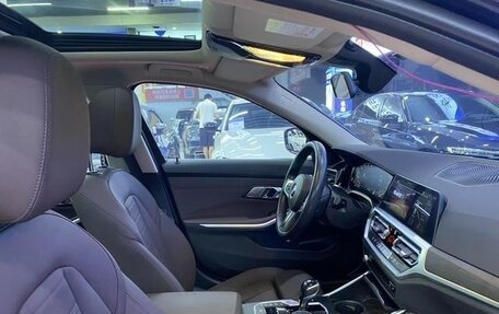 BMW 3 серия, 2021 год, 2 800 000 рублей, 19 фотография