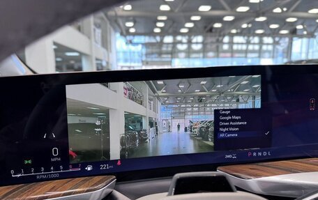 Cadillac Escalade V, 2025 год, 23 100 000 рублей, 18 фотография