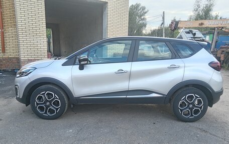 Renault Kaptur I рестайлинг, 2021 год, 1 740 000 рублей, 4 фотография
