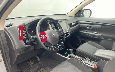 Mitsubishi Outlander III рестайлинг 3, 2022 год, 2 650 000 рублей, 21 фотография
