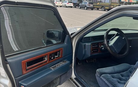 Cadillac Fleetwood I, 1986 год, 1 500 000 рублей, 15 фотография