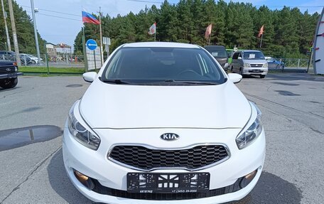KIA cee'd III, 2014 год, 999 995 рублей, 2 фотография