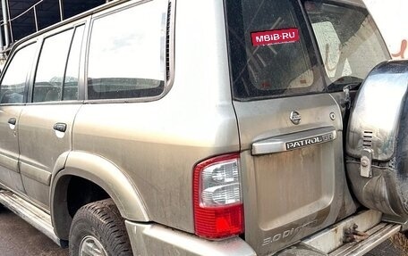Nissan Patrol, 2004 год, 950 000 рублей, 4 фотография
