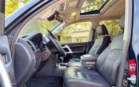 Toyota Land Cruiser 200, 2018 год, 6 678 000 рублей, 7 фотография