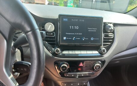 Hyundai Solaris II рестайлинг, 2021 год, 1 630 000 рублей, 4 фотография