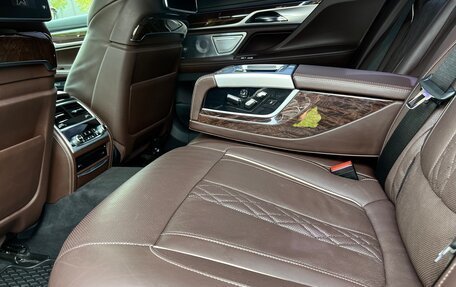 BMW 7 серия, 2017 год, 2 920 000 рублей, 10 фотография