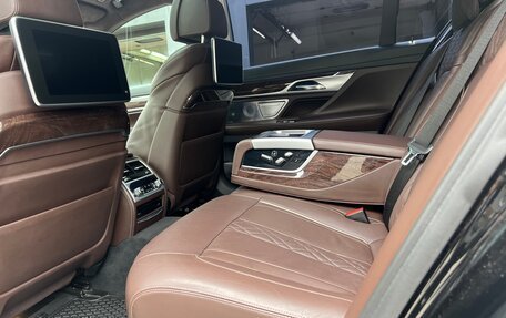 BMW 7 серия, 2017 год, 2 920 000 рублей, 17 фотография