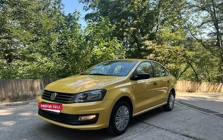 Volkswagen Polo VI (EU Market), 2019 год, 800 000 рублей, 3 фотография