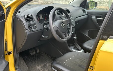 Volkswagen Polo VI (EU Market), 2019 год, 800 000 рублей, 11 фотография