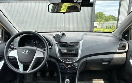 Hyundai Solaris II рестайлинг, 2011 год, 700 000 рублей, 11 фотография