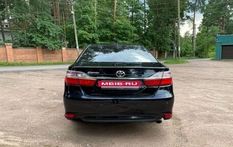 Toyota Camry, 2018 год, 1 700 000 рублей, 6 фотография