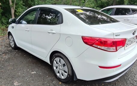 KIA Rio III рестайлинг, 2015 год, 999 999 рублей, 7 фотография