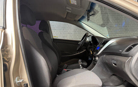 Hyundai Solaris II рестайлинг, 2012 год, 750 000 рублей, 10 фотография