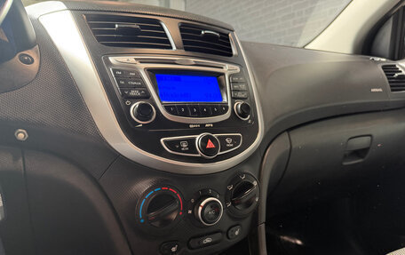 Hyundai Solaris II рестайлинг, 2012 год, 750 000 рублей, 14 фотография