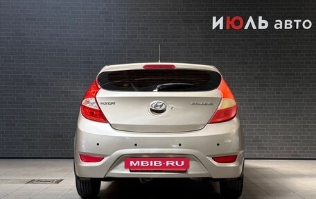 Hyundai Solaris II рестайлинг, 2012 год, 750 000 рублей, 5 фотография