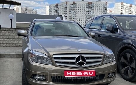 Mercedes-Benz C-Класс, 2007 год, 1 650 000 рублей, 1 фотография