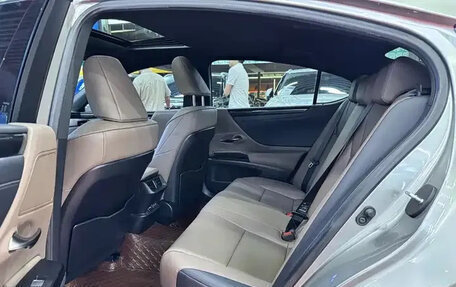 Lexus ES VII, 2022 год, 2 970 035 рублей, 12 фотография