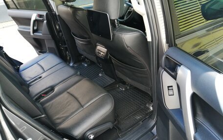Toyota Land Cruiser Prado 150 рестайлинг 2, 2020 год, 4 700 000 рублей, 5 фотография