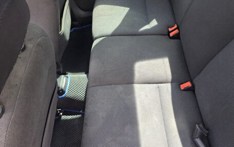 Ford Focus IV, 2004 год, 250 000 рублей, 13 фотография