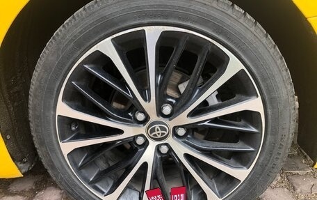 Toyota Camry, 2020 год, 2 200 000 рублей, 11 фотография