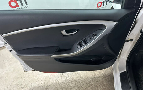 Hyundai i30 II рестайлинг, 2012 год, 949 000 рублей, 17 фотография