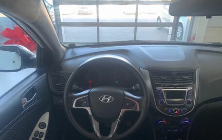 Hyundai Solaris II рестайлинг, 2014 год, 1 020 000 рублей, 8 фотография