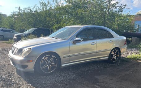 Mercedes-Benz C-Класс, 2005 год, 700 000 рублей, 1 фотография