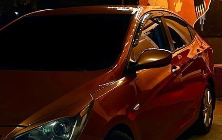 Hyundai Solaris II рестайлинг, 2015 год, 770 000 рублей, 1 фотография