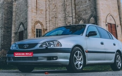 Toyota Avensis III рестайлинг, 2002 год, 350 000 рублей, 1 фотография