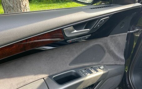 Audi A8, 2011 год, 1 350 000 рублей, 10 фотография
