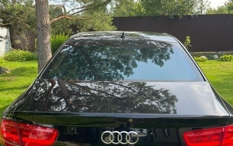 Audi A8, 2011 год, 1 350 000 рублей, 2 фотография