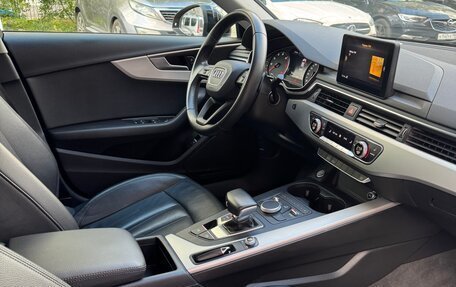 Audi A4, 2019 год, 2 450 000 рублей, 12 фотография